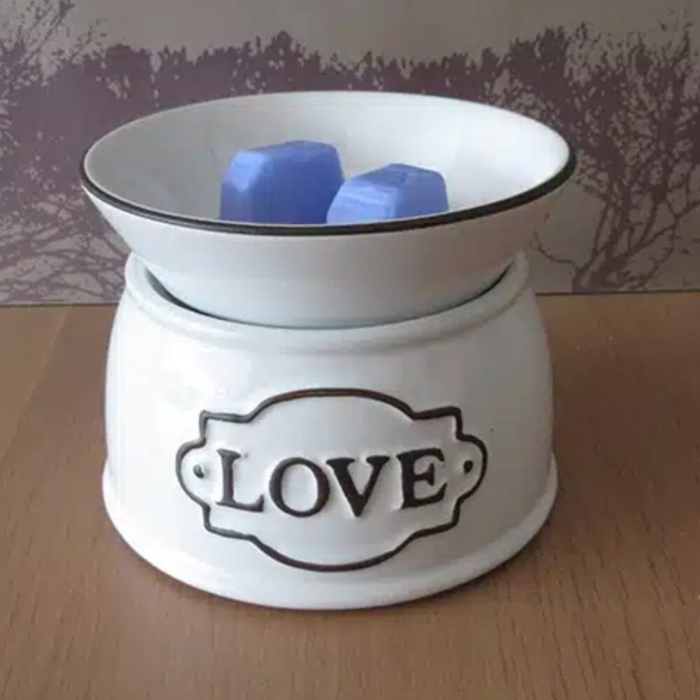 Scentsy LOVE Wax Warmer